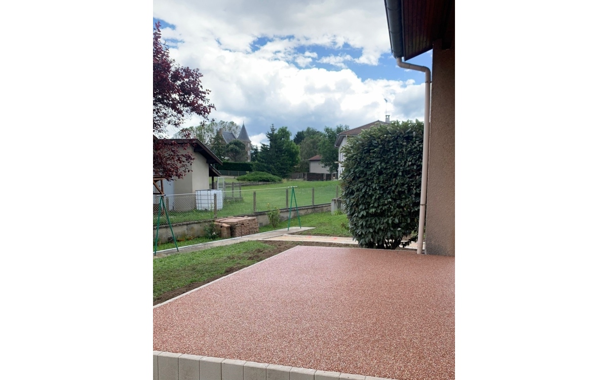 Ralisation Terrasse en bordures haute couture et Hydrostar  DAVEZIEUX cre le 31/05/2024