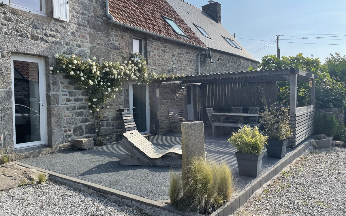 Cration Terrasse en bton decoratif  FLAMANVILLE ralise le 25/06/2021