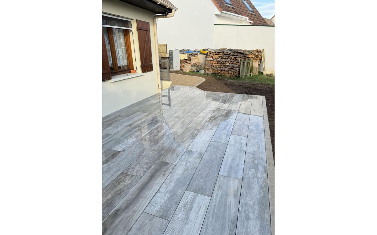 Cration Terrasse en dallage sur plots  Le coudray ralise le 18/12/2024