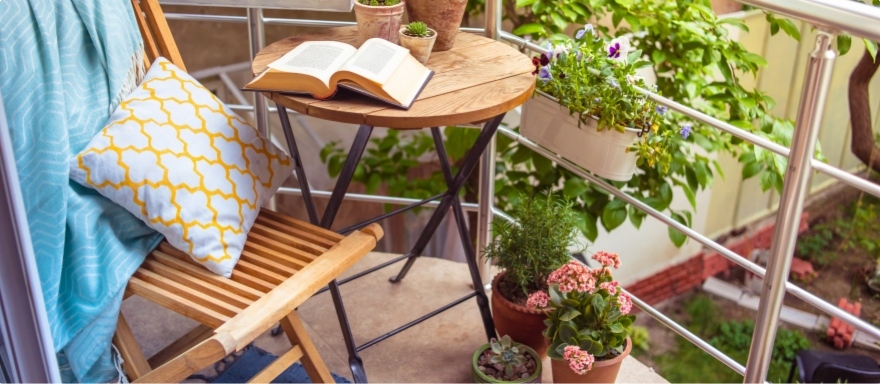 Terrain en pente : 3 solutions pour aménager une belle terrasse 